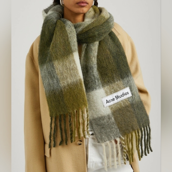 ✨Acne Studios✨: Multicolored Alpaca Wool Checkered Scarf 🤍🩶💚 - Picture 1 of 6
